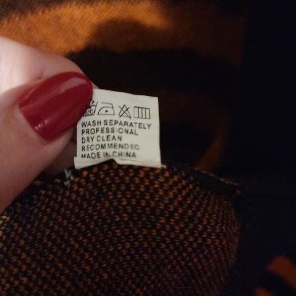 Foxblood Halloween Vortex Cardigan size 3X/4X colors orange and black - Picture 5 of 6